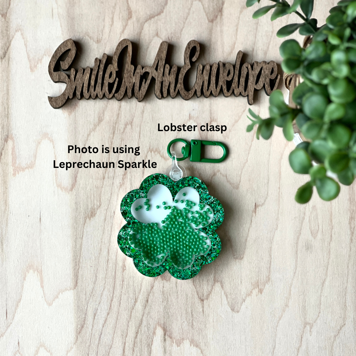 Shamrock shaker keychain