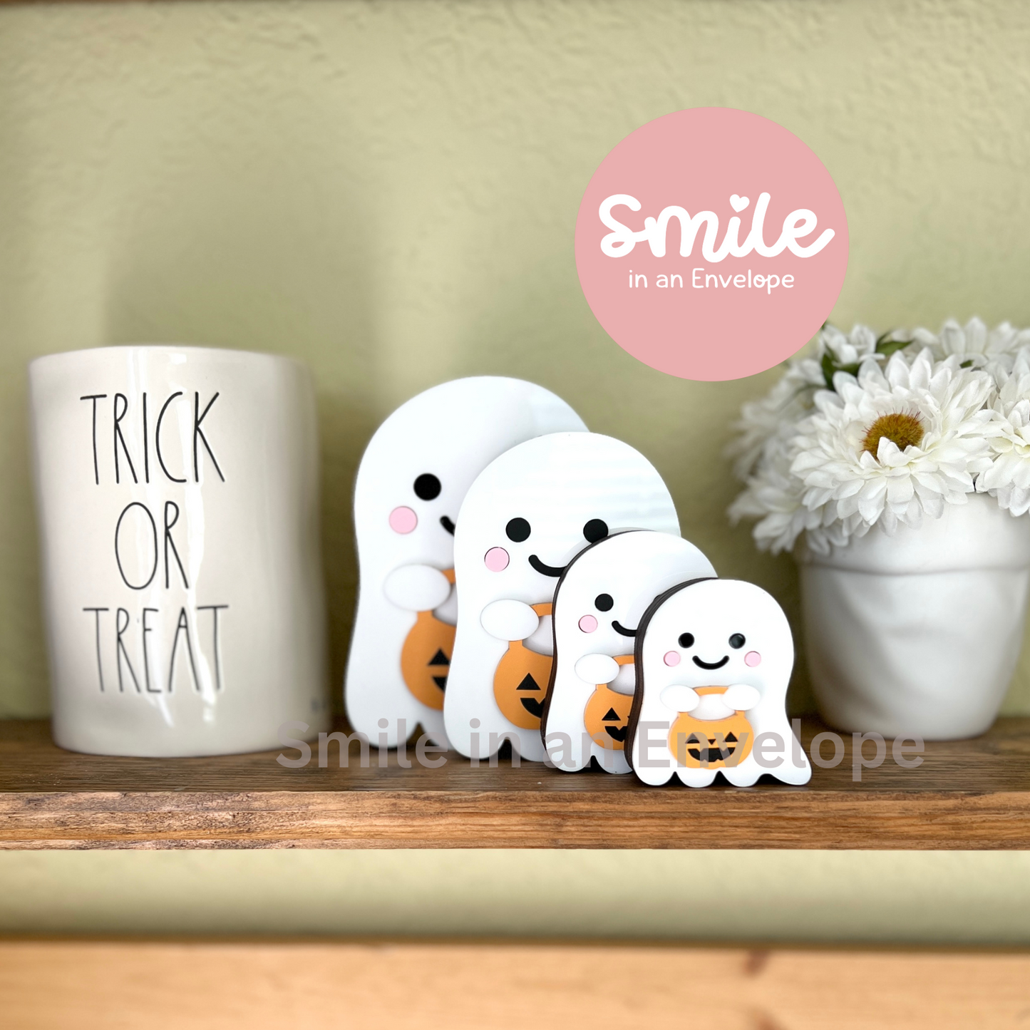 Ghost wz pumpkin shelf sitter