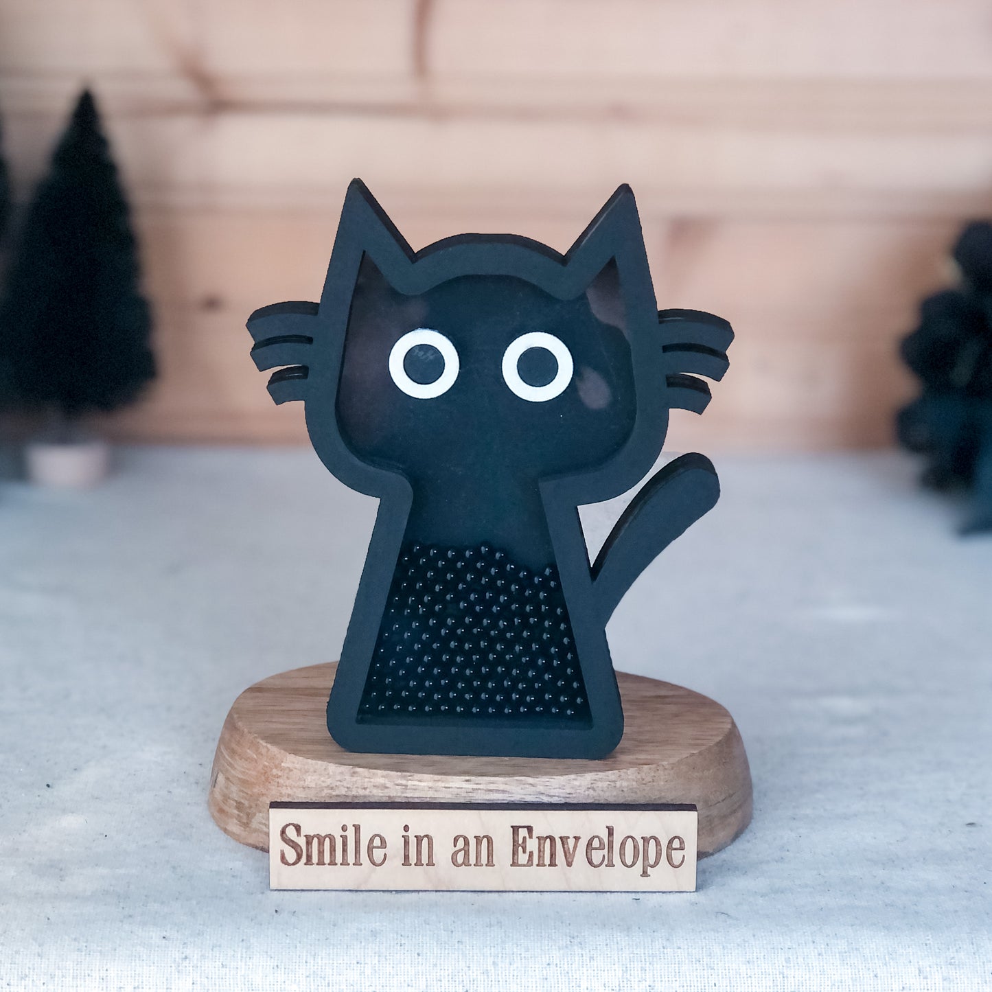 Black Cat shaker image 0