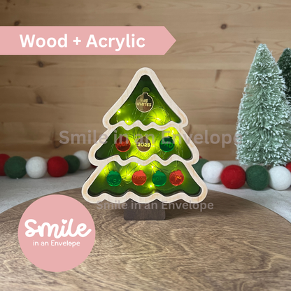 Xmas tree Fairy Light Family sign - Green