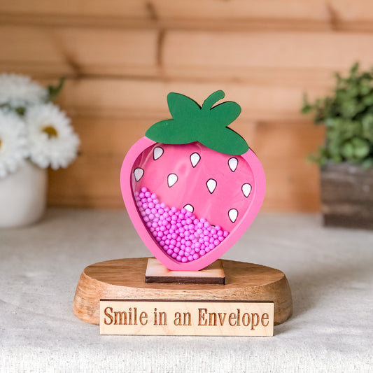 Strawberry shaker Pink + 1 base image 0