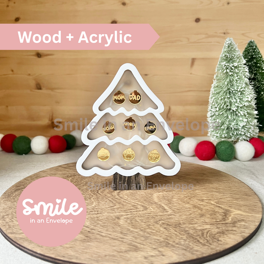 Xmas tree Fairy Light Family sign - WHITE