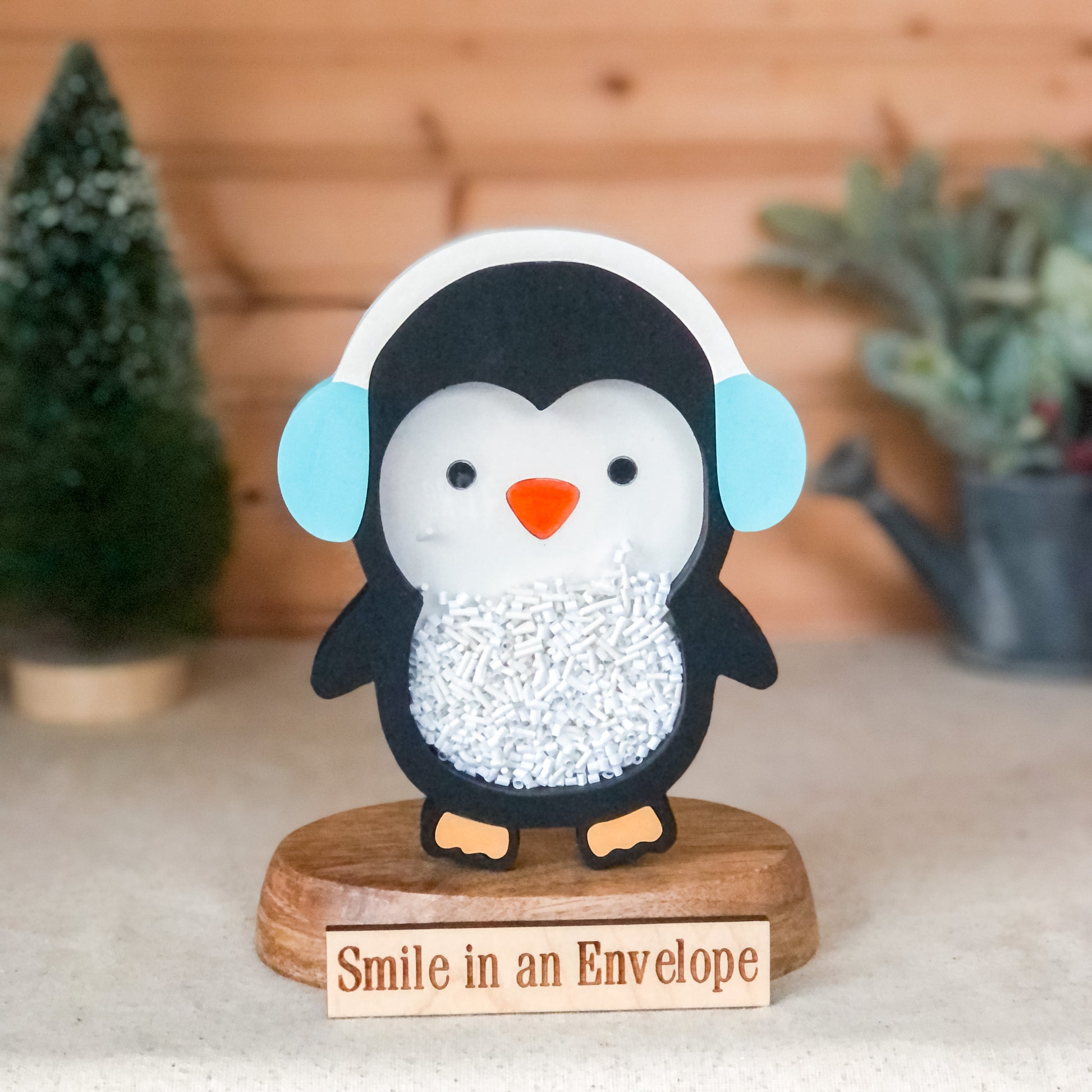 Penguin NO.3 shaker image 0