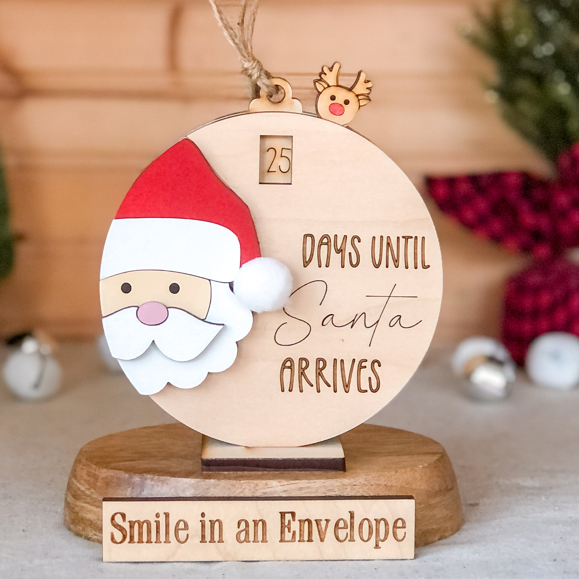 Santa Countdown ornament + base image 0