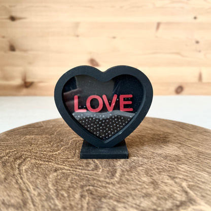 Black Candy Heart Shaker + 1 stand