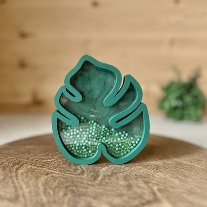 Monstera Leaf Shaker