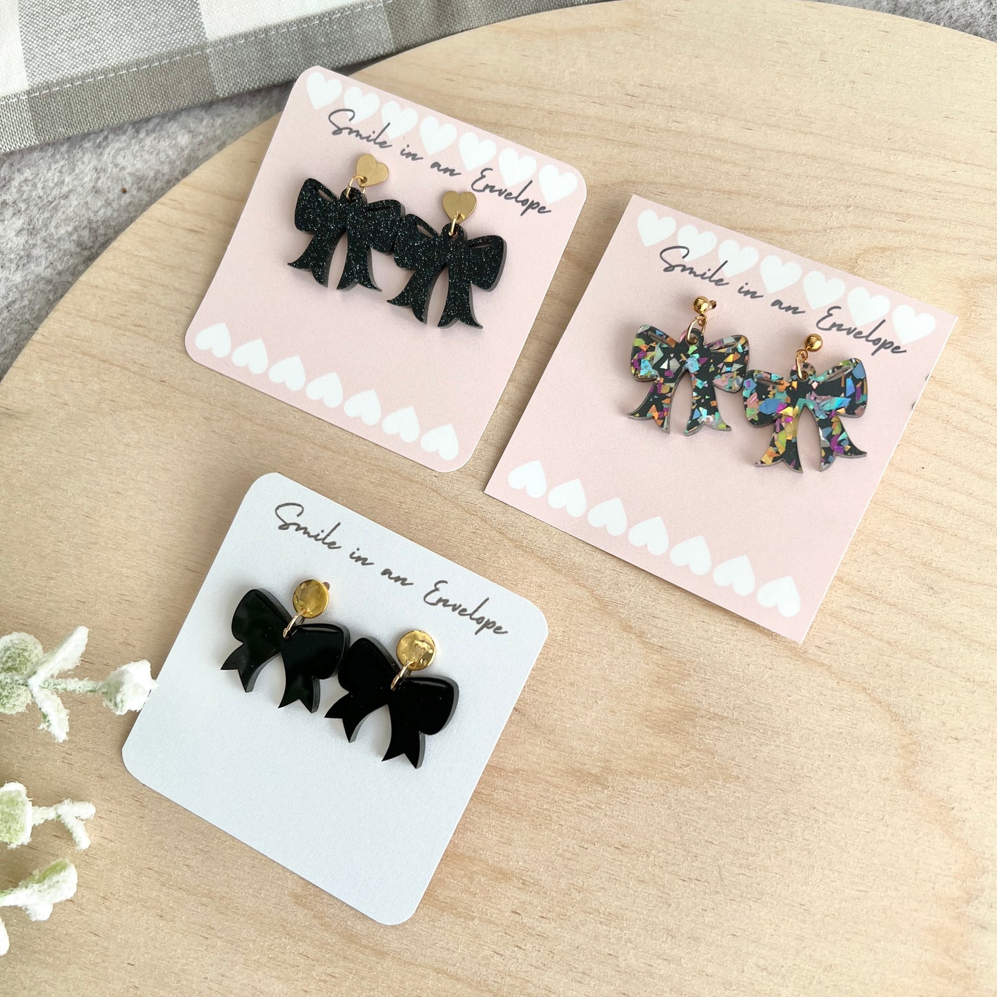 Bow Earrings Black