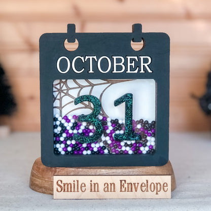 October 31 Calendar shaker