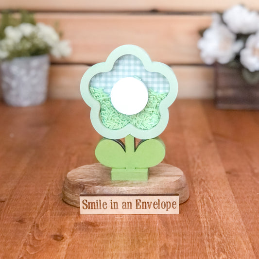 Spring Flower Shaker -Green image 0