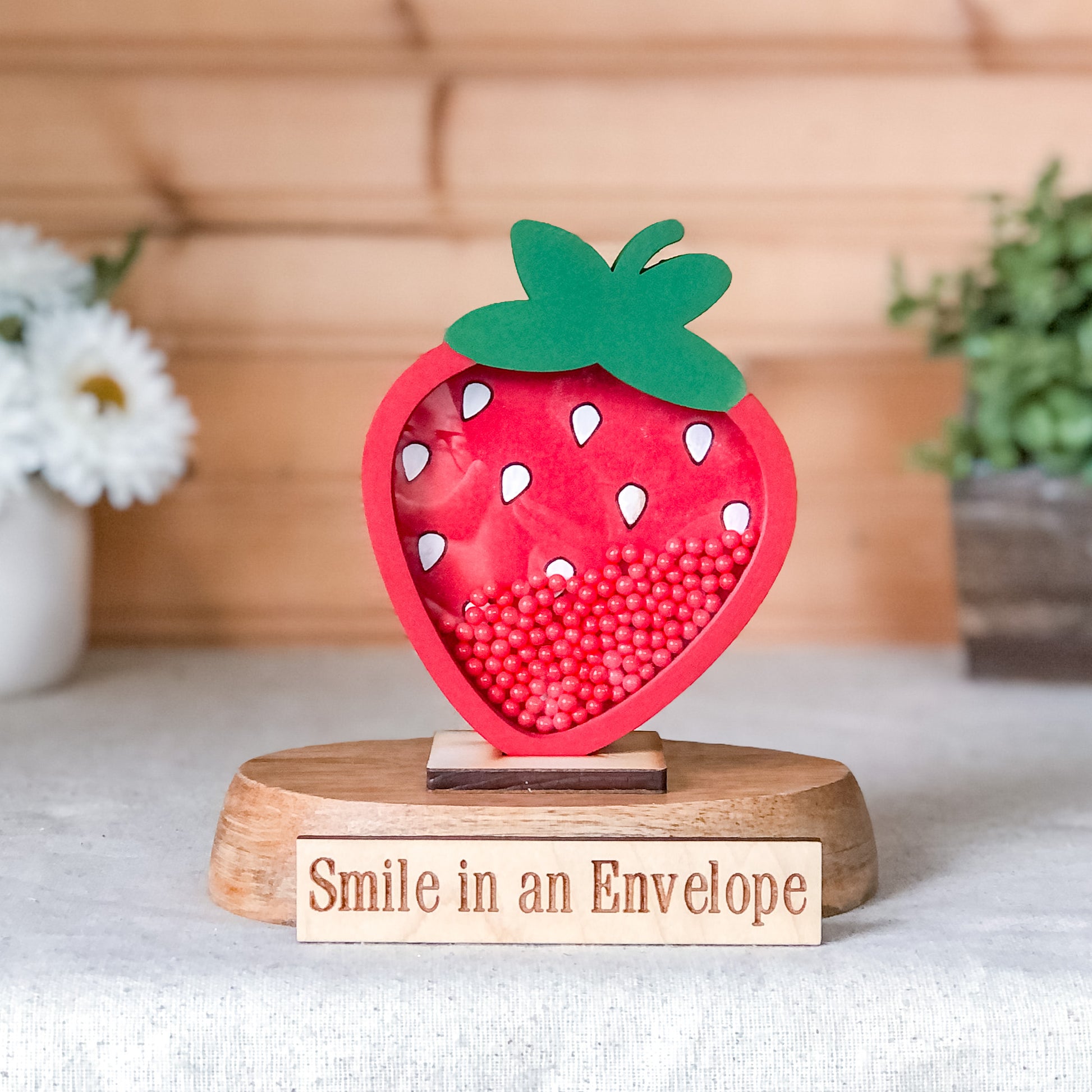 Strawberry shaker Red + 1 base image 0