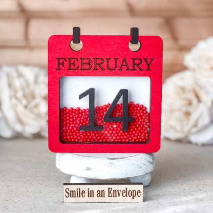 Red Calendar Shaker image 0